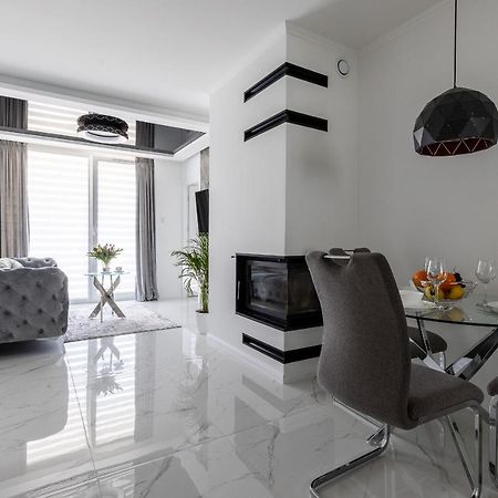 Apartament Z Basenem I Kominkiem ,,Baltic Sun” Sztutowo Extérieur photo