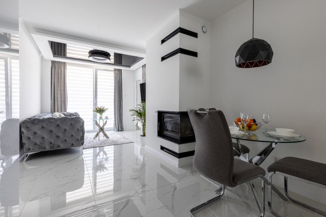 Apartament Z Basenem I Kominkiem ,,Baltic Sun” Sztutowo Extérieur photo