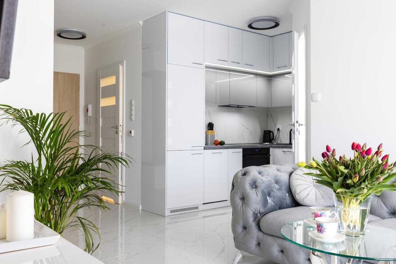 Apartament Z Basenem I Kominkiem ,,Baltic Sun” Sztutowo Extérieur photo